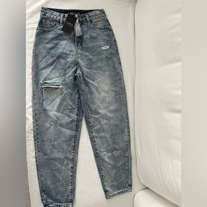 SOLD Lioness Jeans xxs